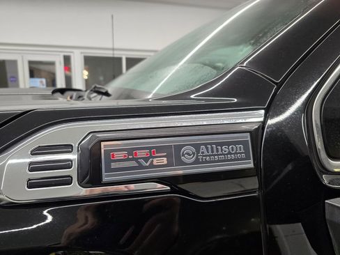 Used 2024 GMC Sierra 2500 Denali w/ Denali Reserve Package image 17