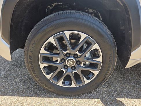 Used 2022 Toyota Tundra SR5 RWD image 28