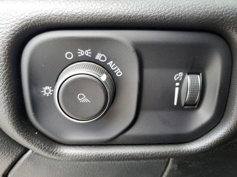 Used 2023 RAM 3500 Tradesman AWD/4WD image 33