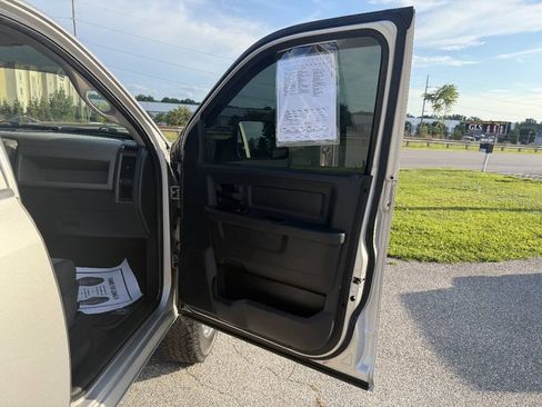 Used 2012 RAM 2500 ST w/ Chrome Appearance Group AWD/4WD image 25