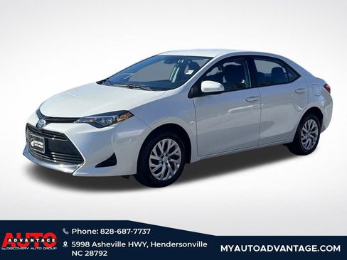 Used 2018 Toyota Corolla LE image 7