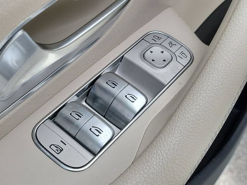 Used 2022 Mercedes-Benz GLE 350 4MATIC image 28