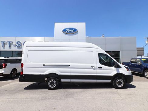 Used 2025 Ford Transit 250 148 High Roof Extended image 15