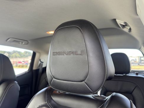 Used 2018 GMC Canyon Denali AWD/4WD image 8