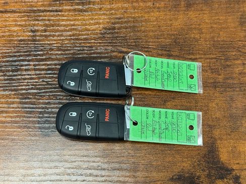 Used 2020 Jeep Grand Cherokee Altitude image 46