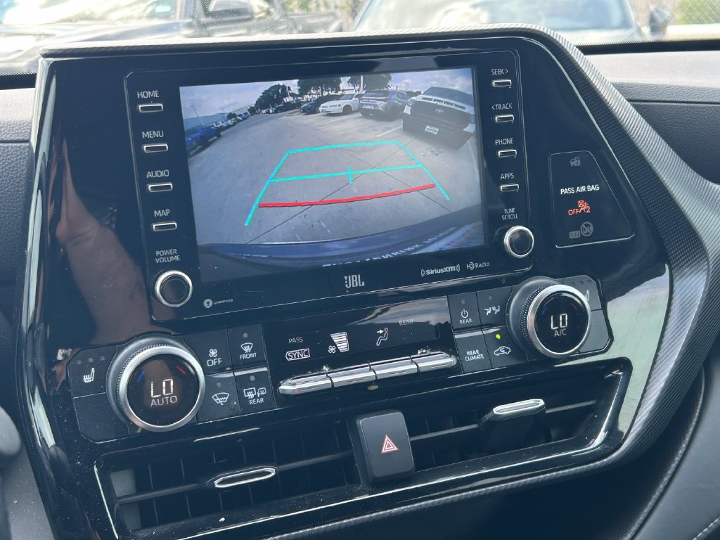 Used 2022 Toyota Highlander XSE FWD image 35