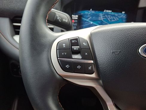 Certified 2025 Ford Explorer Active AWD/4WD image 22