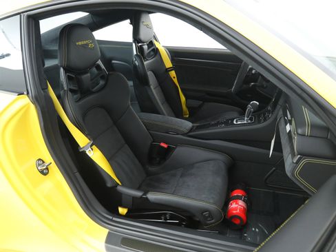 Used 2019 Porsche 911 GT2 RS image 20