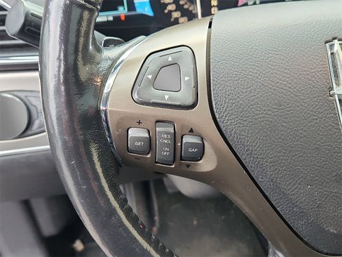 Used 2013 Lincoln MKX AWD image 23