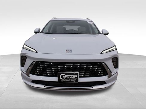 New 2026 Buick Envision Avenir image 2