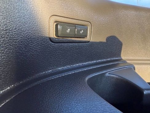 Used 2018 Ford Expedition XLT w/ Equipment Group 202A AWD/4WD image 28