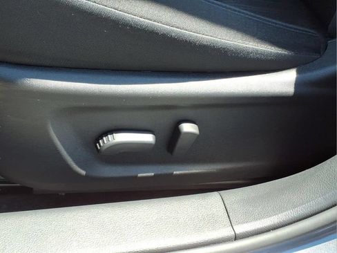 Used 2025 Nissan Altima 2.5 SV FWD image 21