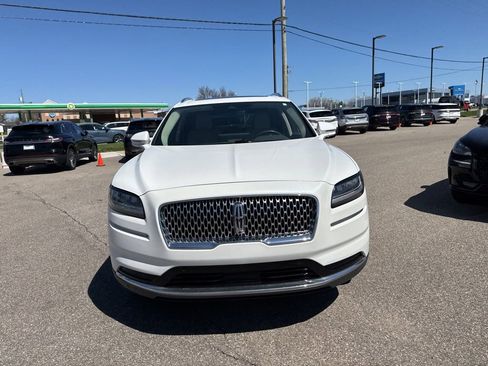 Used 2023 Lincoln Nautilus Reserve w/ Equipment Group 201A image 8