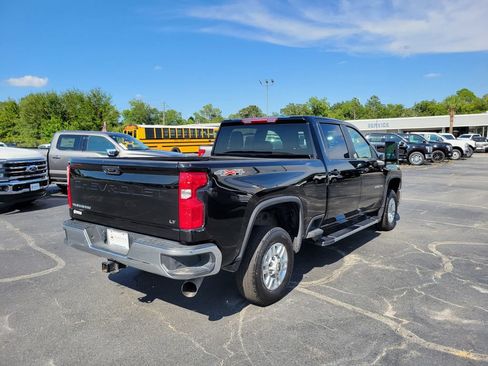 Used 2025 Chevrolet Silverado 2500 LT w/ Convenience Package AWD/4WD image 5