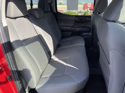 Used 2022 Toyota Tacoma SR image 26