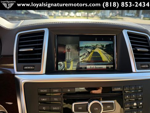 Used 2015 Mercedes-Benz GL 450 4MATIC image 34