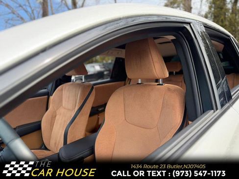 Used 2025 Lexus RZ 300e w/ Accessory Package (Z1) image 14