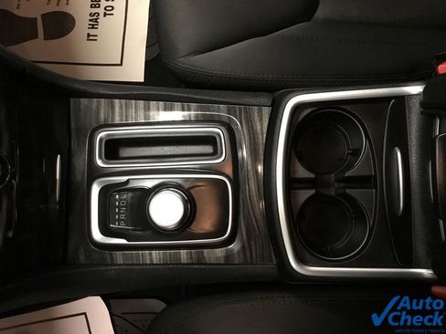 Used 2018 Chrysler 300 Touring w/ Sport Appearance Package image 51