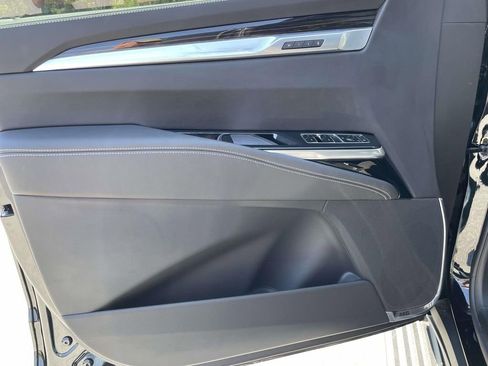 New 2026 Cadillac Escalade Luxury image 17