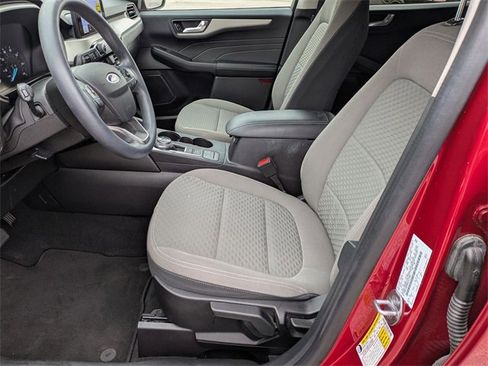 Used 2021 Ford Escape SE w/ SE Sport Appearance Package image 14