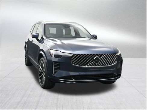 New 2026 Volvo XC90 B6 Plus w/ Protection Package Premier AWD/4WD image 7