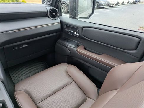 Used 2025 Toyota Land Cruiser image 19