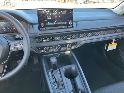 New 2025 Honda Accord SE image 9