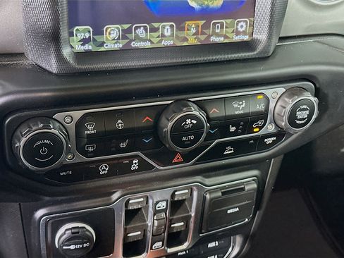 Used 2023 Jeep Wrangler Sahara w/ Cold Weather Group image 24