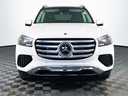 New 2026 Mercedes-Benz GLS 450 4MATIC image 9