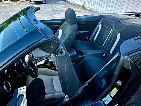 Used 2019 Chevrolet Camaro LT RWD image 23