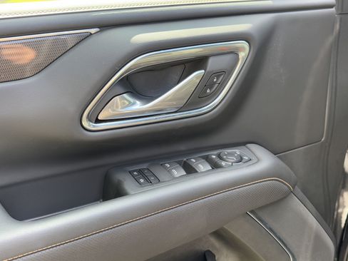 Used 2023 GMC Yukon AT4 w/ Technology Package image 14