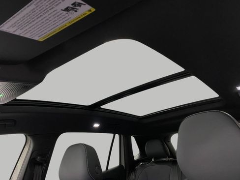 New 2026 Volkswagen Tiguan SE R-Line AWD/4WD image 27