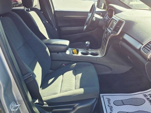 Used 2015 Jeep Grand Cherokee Laredo image 14