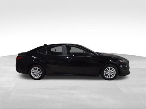 Used 2025 Toyota Camry LE FWD image 12