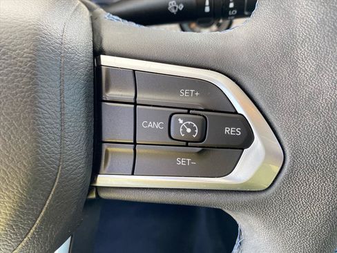 Used 2022 Jeep Compass Latitude AWD/4WD image 18