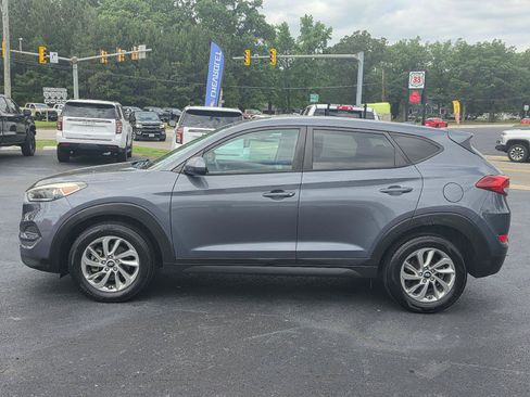 Used 2017 Hyundai Tucson SE FWD image 2