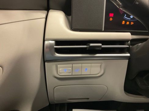 Used 2025 Hyundai Tucson SEL image 12