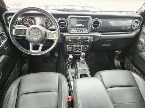 Used 2020 Jeep Wrangler Unlimited Sahara AWD/4WD image 6