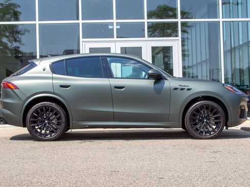 Used 2026 Maserati Grecale Modena AWD/4WD image 4