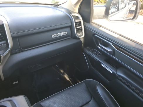 Used 2021 RAM 1500 Laramie image 17