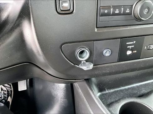 Used 2021 Chevrolet Express 2500 w/ Driver Convenience Package image 15
