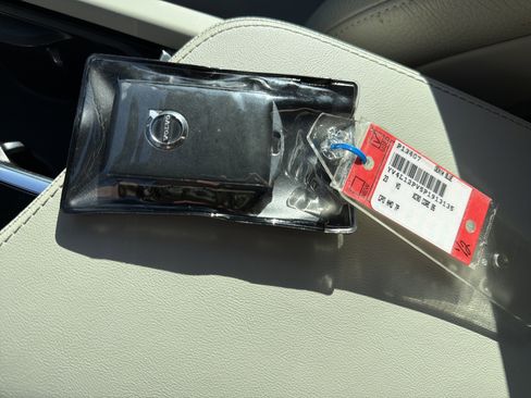 Certified 2023 Volvo XC90 B5 Core w/ Protection Package Premier image 38