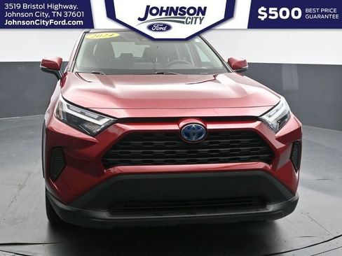 Used 2024 Toyota RAV4 XLE AWD/4WD image 3
