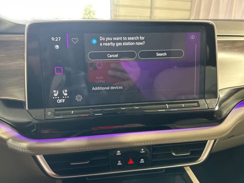 Used 2024 Volkswagen Atlas SEL Premium R-Line image 28