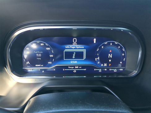 Used 2022 Chevrolet Tahoe Z71 w/ Luxury Package image 33