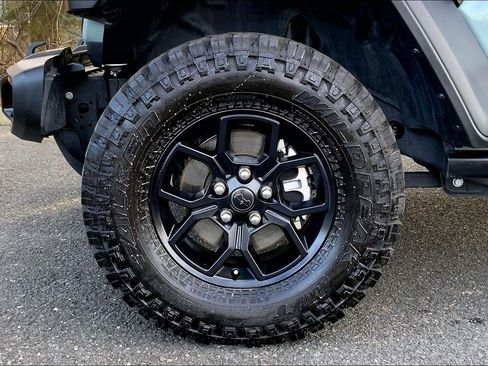 Certified 2024 Jeep Wrangler Willys image 8