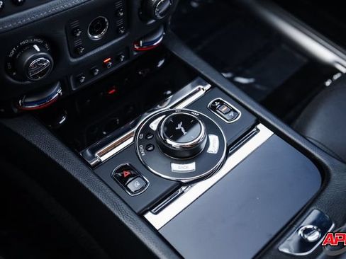 Used 2017 Rolls-Royce Ghost RWD image 23