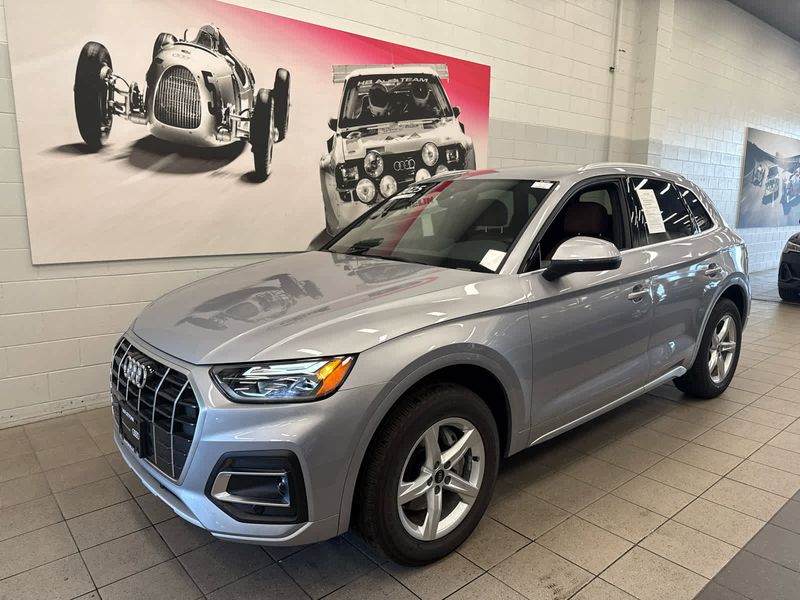 Certified 2025 Audi Q5 2.0T Premium image 1