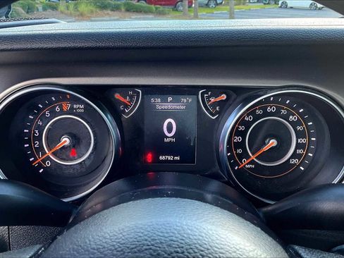 Used 2020 Jeep Gladiator Sport w/ Trailer Tow Package image 24