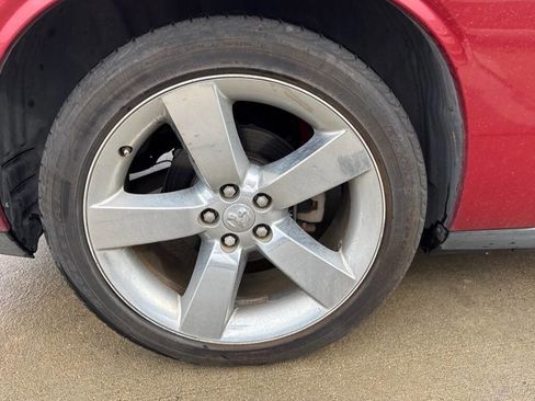 Used 2009 Dodge Challenger R/T image 23